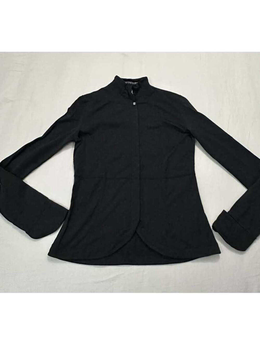 Lululemon Athletica Womens Jacket
Womens Size 8 Used Good $30
